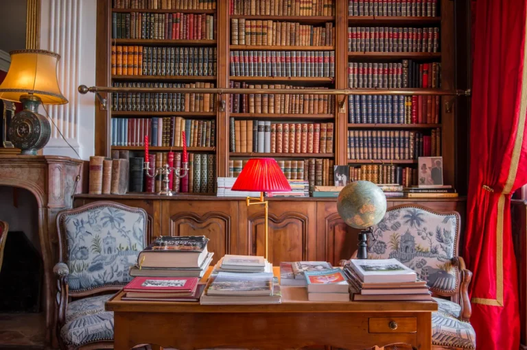 Domaine de Chalaniat Bibliotheque 768x511