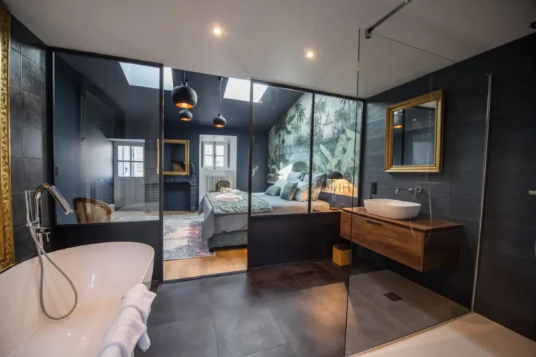 Domaine de Chalaniat Suite Solene Salle de bain 768x512