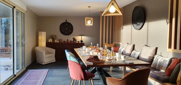 La Transparence Salle manger 768x364