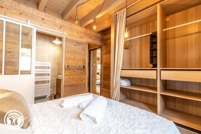 chalet falgoux chambre placards 768x512