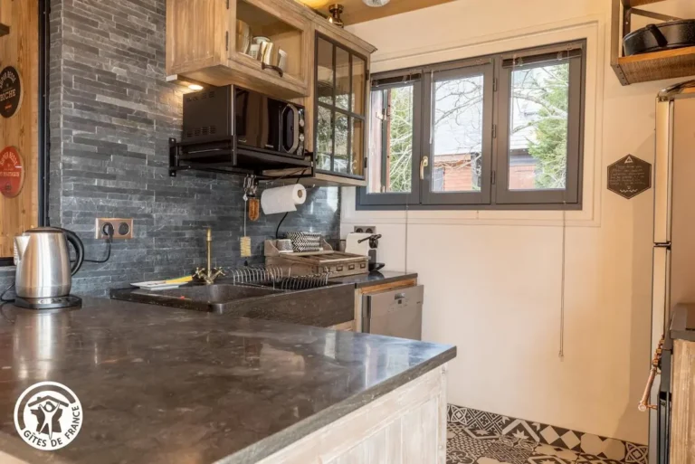 chalet falgoux cuisine 768x513