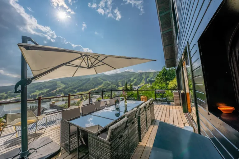 chalet falgoux terrasse table 768x512