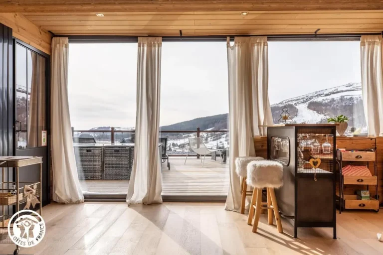 chalet falgoux vue terrasse 768x512