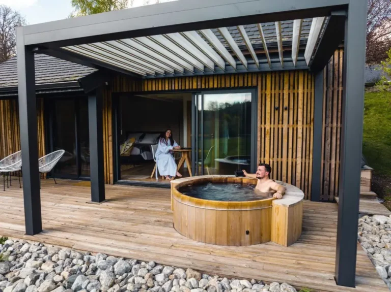 ecrin auvergne couple bain nordique 768x575