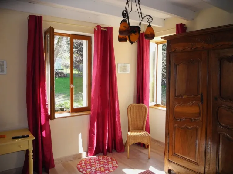 gite dix portes fenetres 768x576
