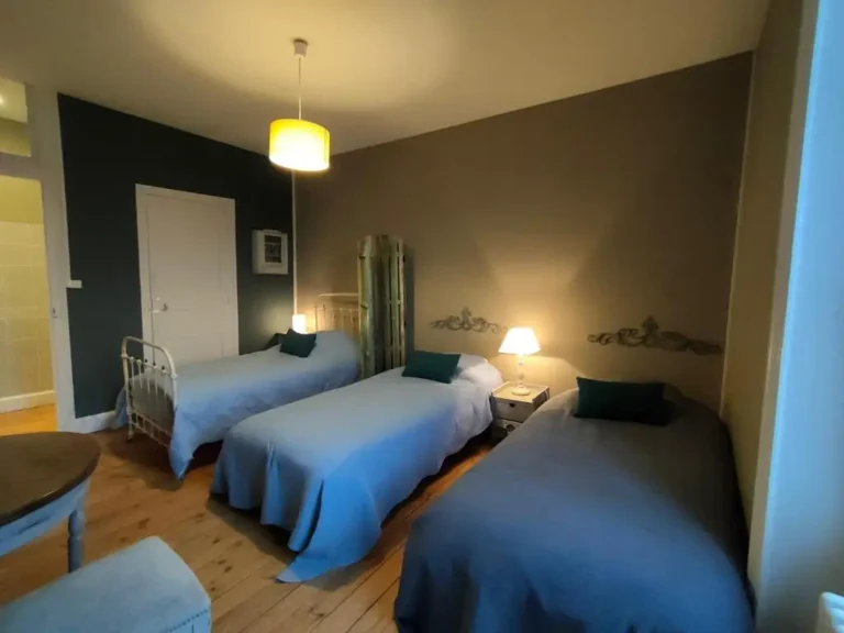 maison jeanne chambre trio 768x576