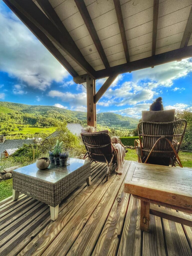 maison jeanne terrasse paysage 768x1024