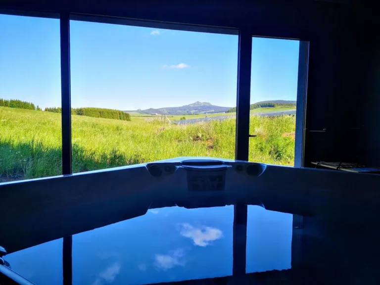 mandra redonde jaccuzzi vue paysage 768x576