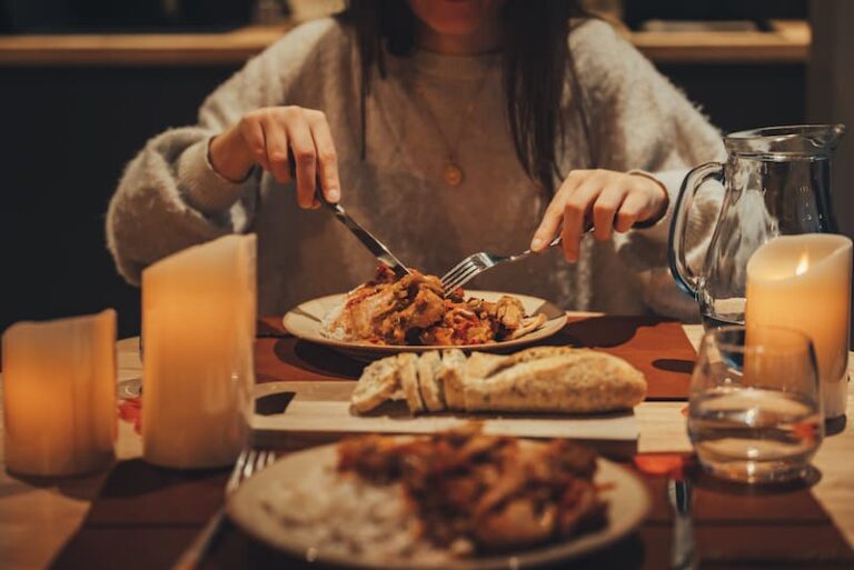 repas diner ecrin auvergne 768x513
